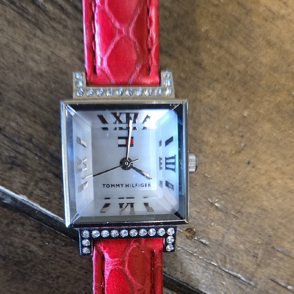 Tommy Hilfiger Red Croc-Embossed Square Watch - Picture 1 of 6